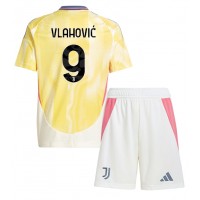 Maglie da calcio Juventus Dusan Vlahovic #9 Seconda Maglia Bambino 2024-25 Manica Corta (+ Pantaloni corti)